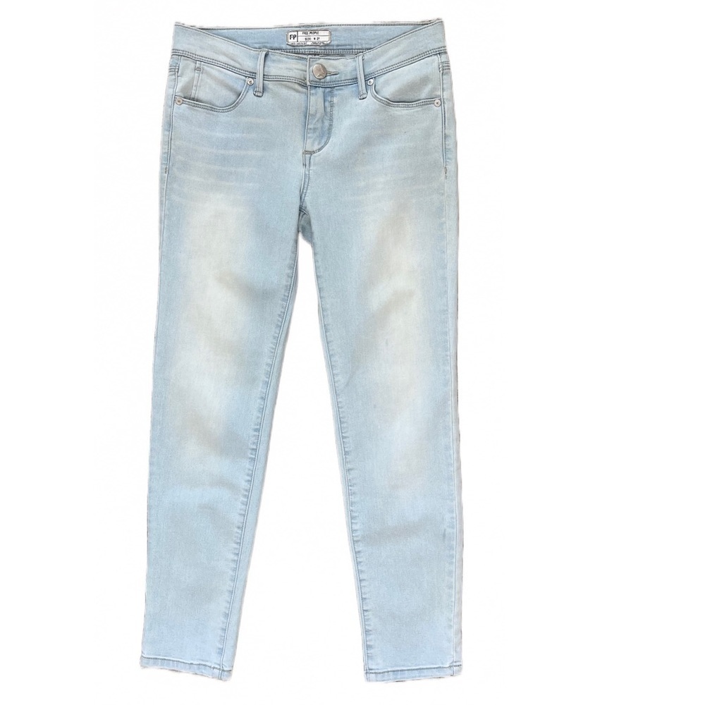 FREE PEOPLE light wash ankle skinny jeans